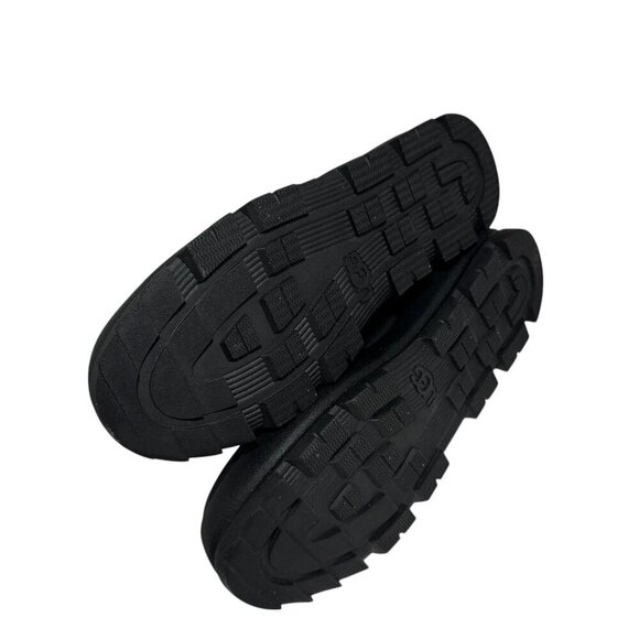 UGG The Ugg Lug Sneaker Boots Weatherproof Tactical Black Canvas size 8.5 Women - Picture 8 of 8